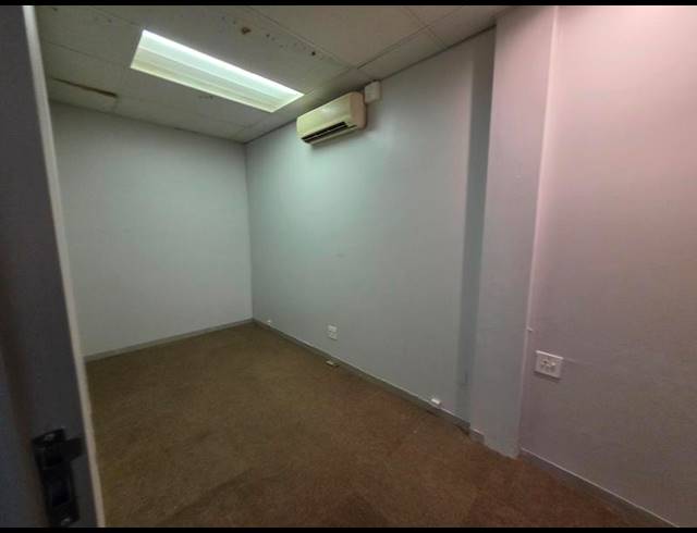 BUSINESS PROPERTY TO RENT IN FAERIE GLEN